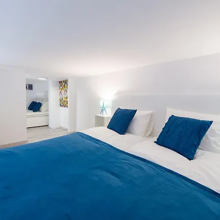 Happy Blue * Budapeşte